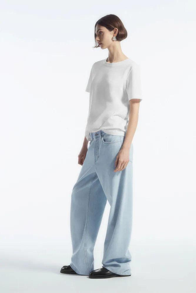 Футболка COS