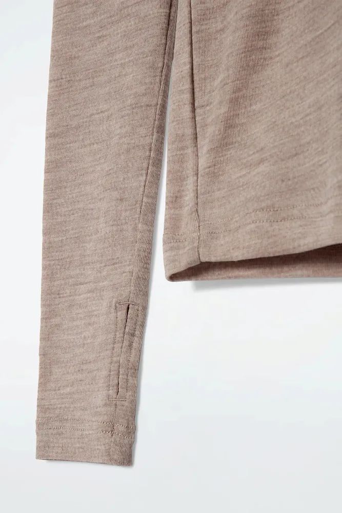 Тонкий шерстяной джемпер с капюшоном COS