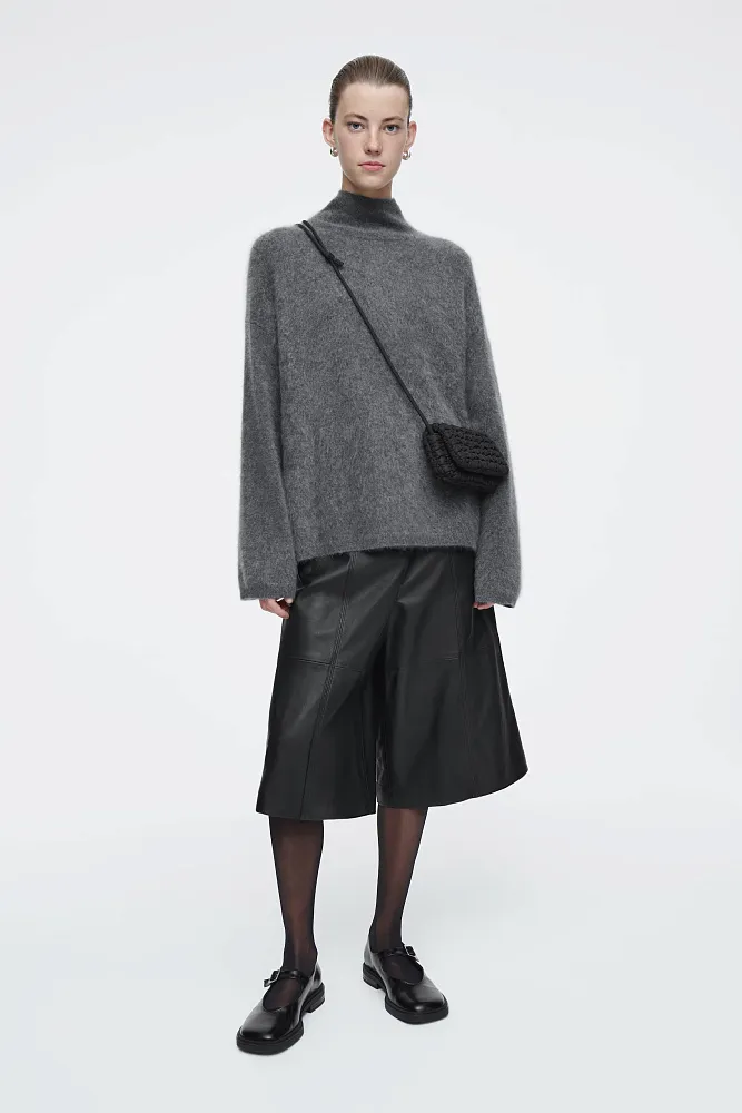 Стеганая сумка кроссбоди COS