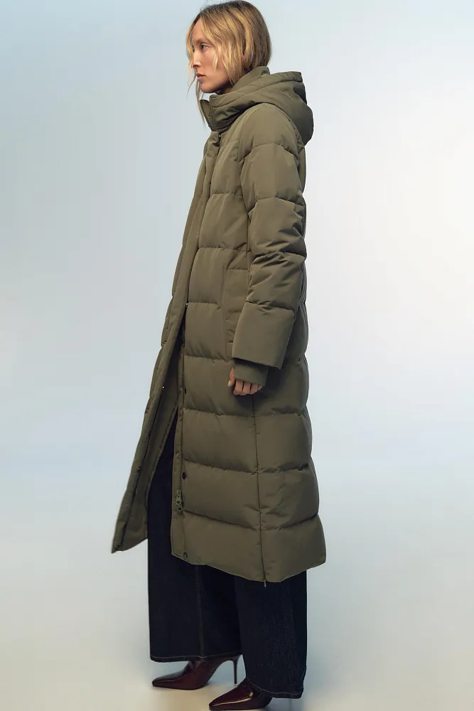 Длинный непромокаемый пуховик ZARA