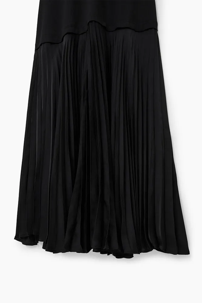 Платье-футболка с плиссированной юбкой COS