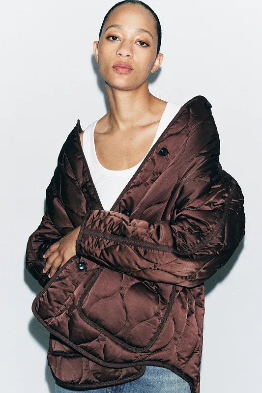 Стеганая атласная куртка ZARA Стеганая атласная куртка ZARA