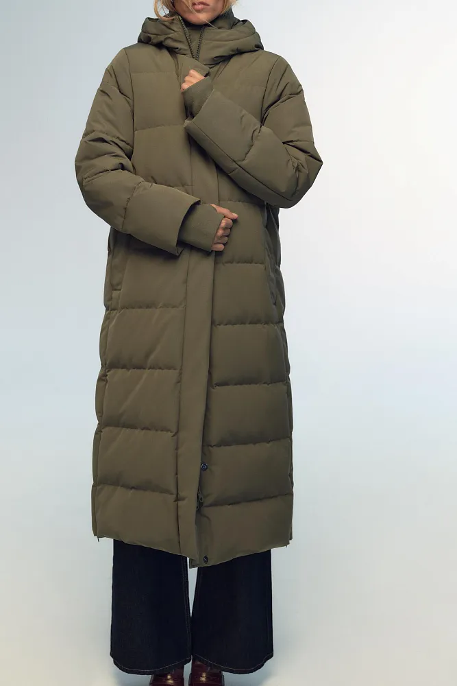 Длинный непромокаемый пуховик ZARA