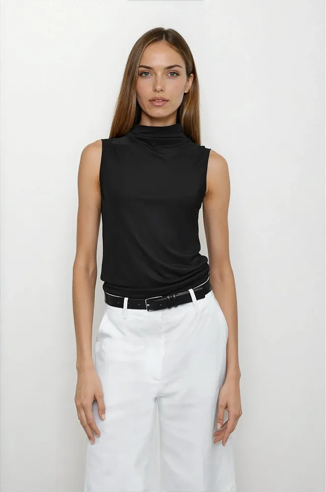 Топ с высоким воротом Топ с высоким воротом