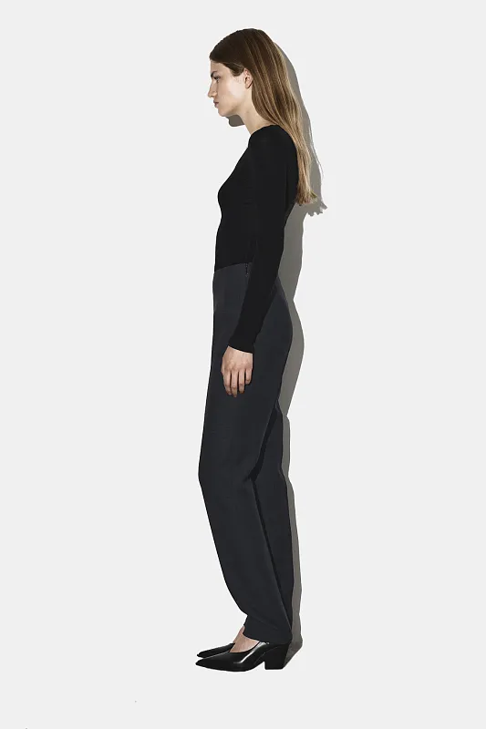 Узкие брюки из смесовой шерсти COS Узкие брюки из смесовой шерсти COS