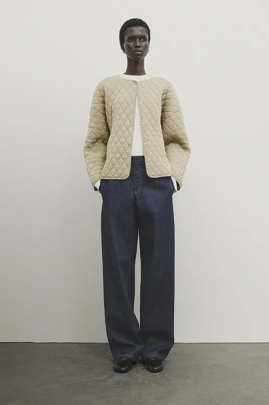 Стеганый бомбер