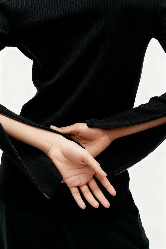 Хлопковый лонгслив в рубчик ARKET