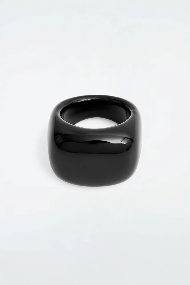Кольцо из стекла COS