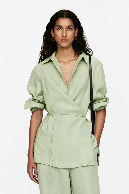 Льняная рубашка с запахом