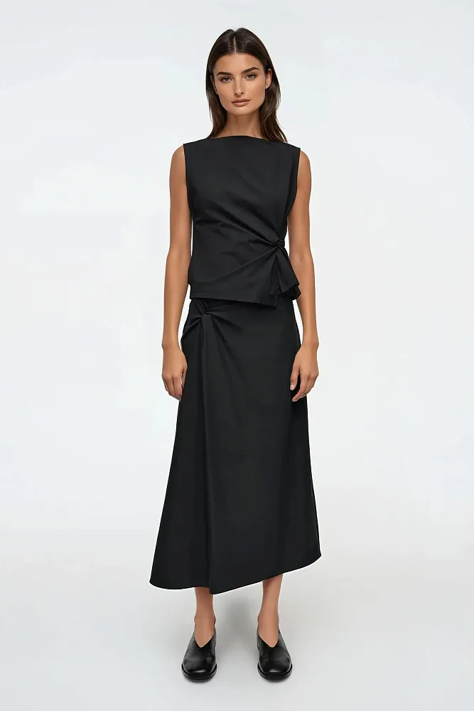 Топ с кручеными деталями COS