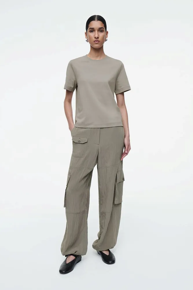 Футболка COS