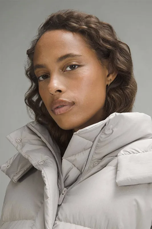 Укороченный пуховик lululemon Укороченный пуховик lululemon