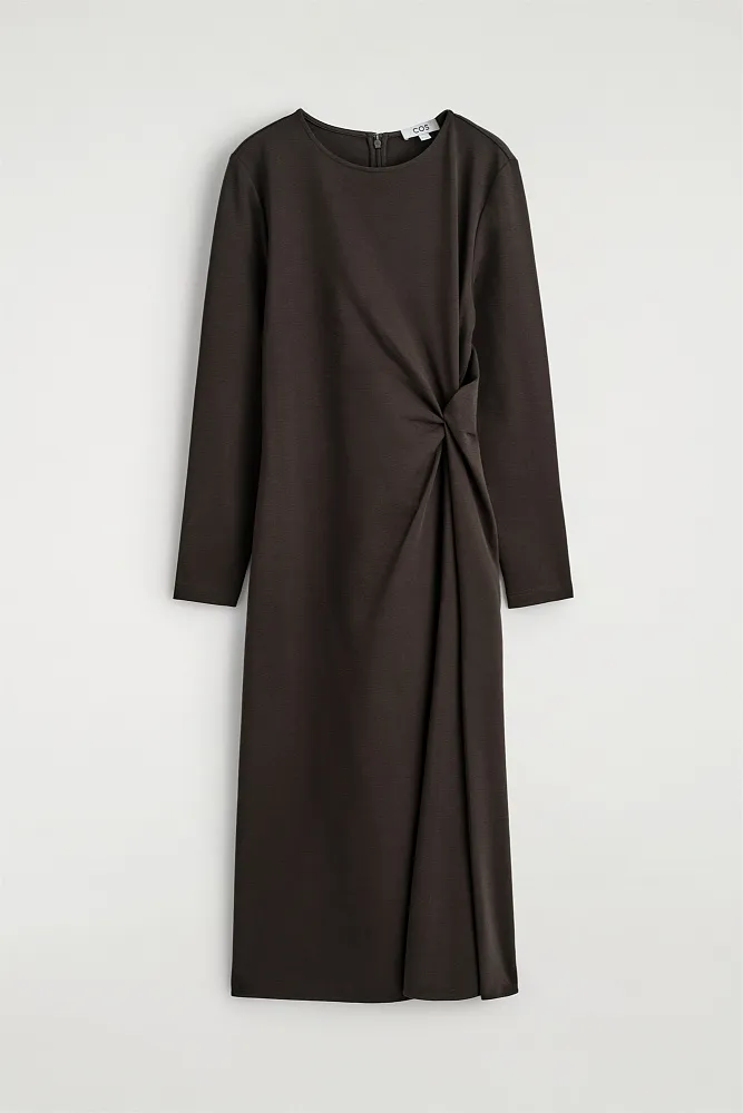 Платье с длинными рукавами и кручеными деталями COS