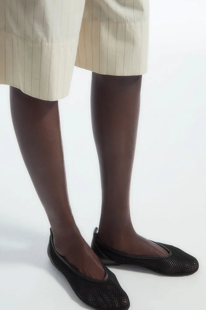 Балетки с кожаной отделкой COS