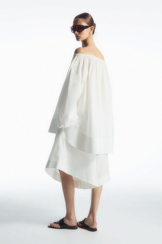 Широкие шорты со сборками COS Широкие шорты со сборками COS