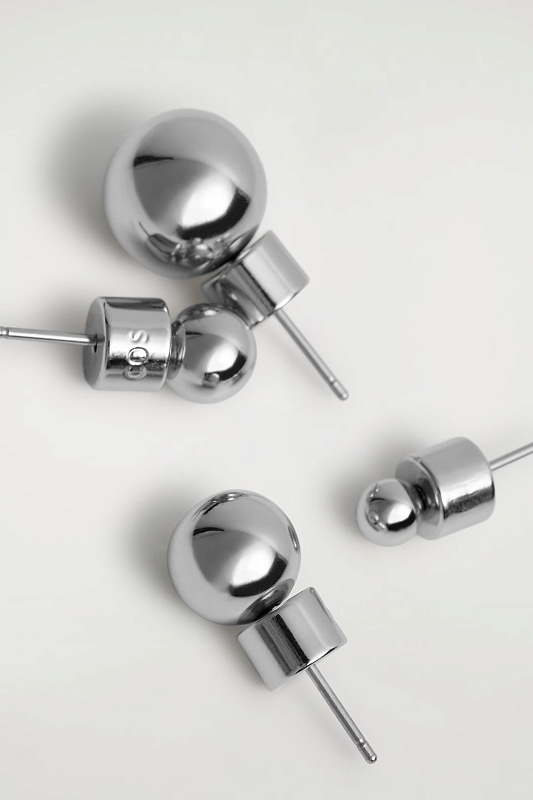 Серьги-гвоздики разного размера COS Серьги-гвоздики разного размера COS