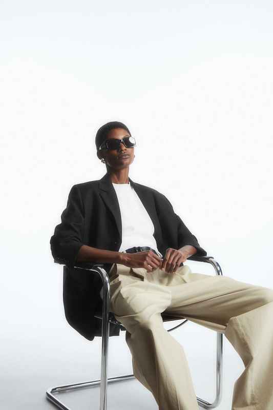 Футболка COS Футболка COS