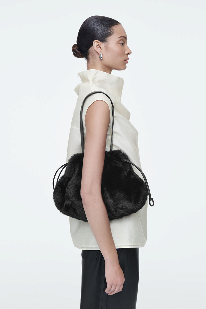 Клатч Cavatelli из искусственного меха COS