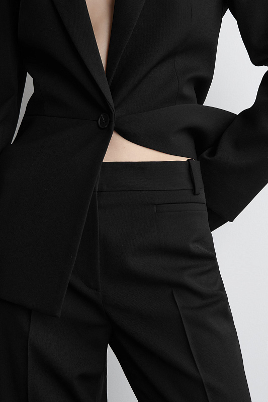 Элегантные шерстяные брюки COS Элегантные шерстяные брюки COS