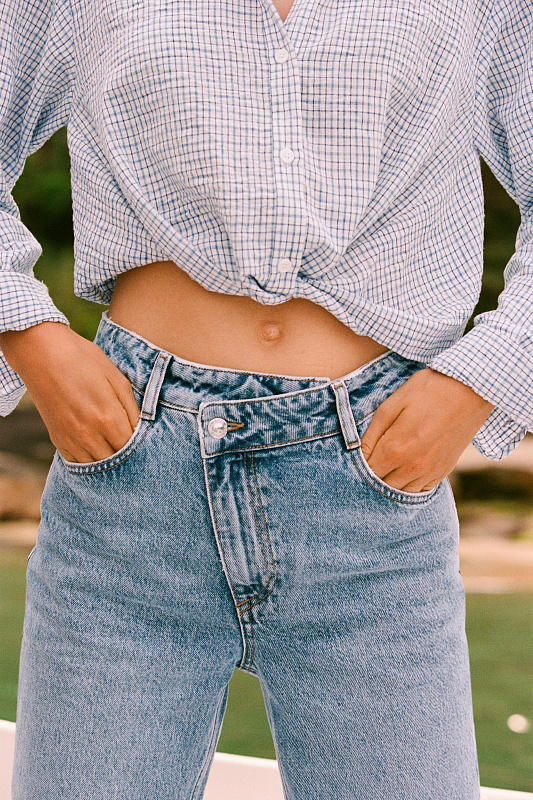 Прямые джинсы с высокой посадкой ZARA Прямые джинсы с высокой посадкой ZARA