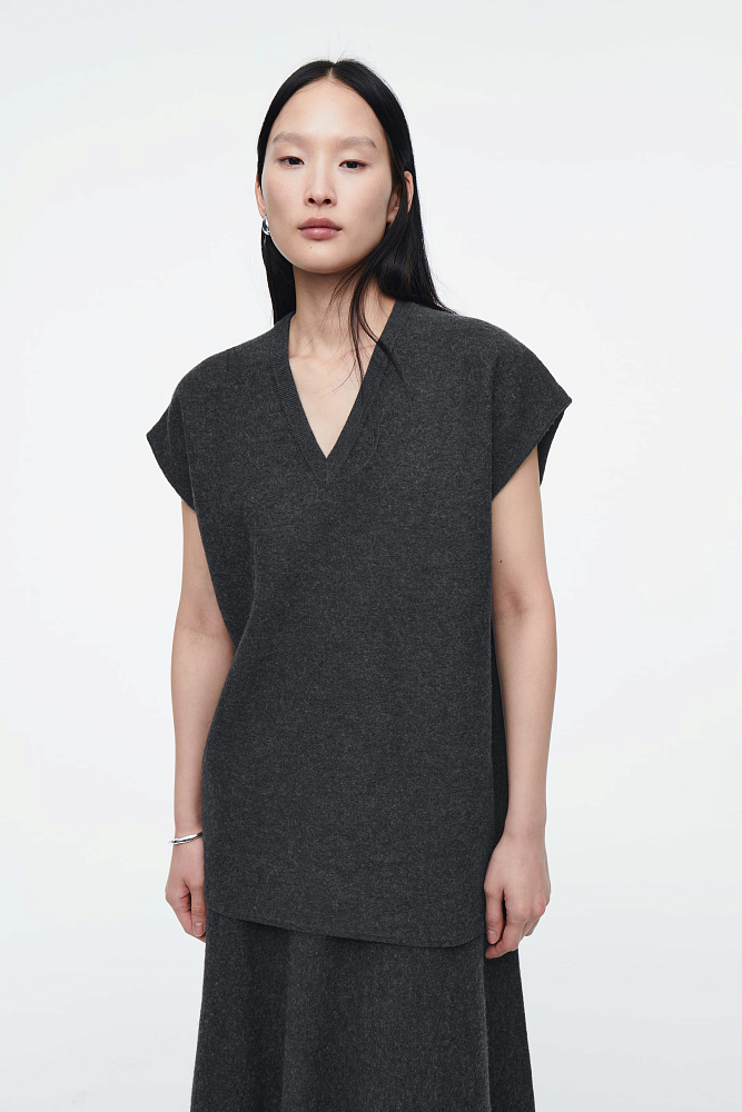 Жилет oversize из вареной мериносовой шерсти