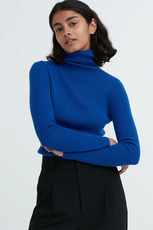 ВОДОЛАЗКА ИЗ МЕРИНОСОВОЙ ШЕРСТИ UNIQLO ВОДОЛАЗКА ИЗ МЕРИНОСОВОЙ ШЕРСТИ UNIQLO