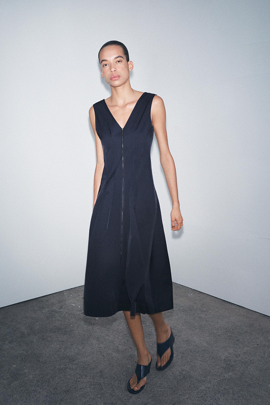 Платье-миди на молнии Платье-миди на молнии