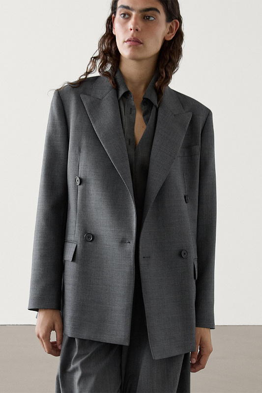 Двубортный пиджак из шерсти MASSIMO DUTTI Двубортный пиджак из шерсти MASSIMO DUTTI