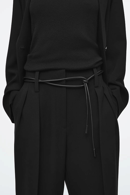 Кожаный ремень Кожаный ремень