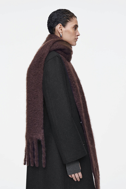 Шарф из мохера с бахромой COS Шарф из мохера с бахромой COS