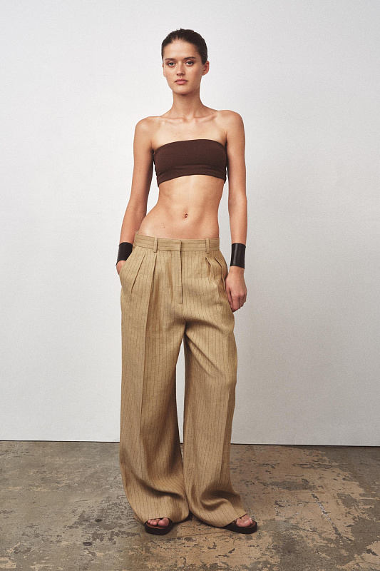 Брюки из льняной смеси с защипами Брюки из льняной смеси с защипами